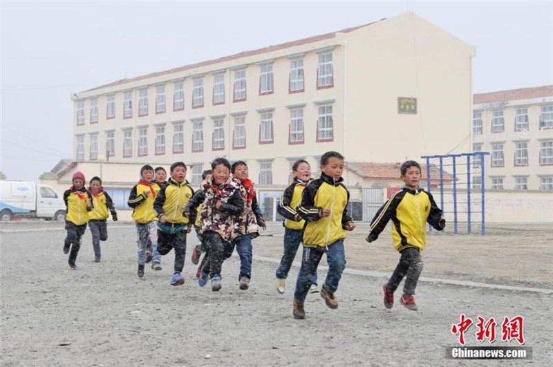 探访四川藏区青少年足球队