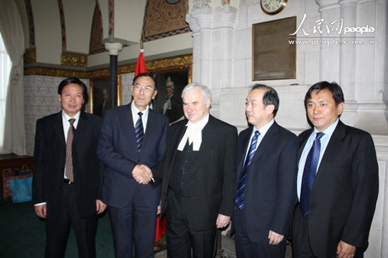 加拿大众议长会见中国全国人大西藏代表团