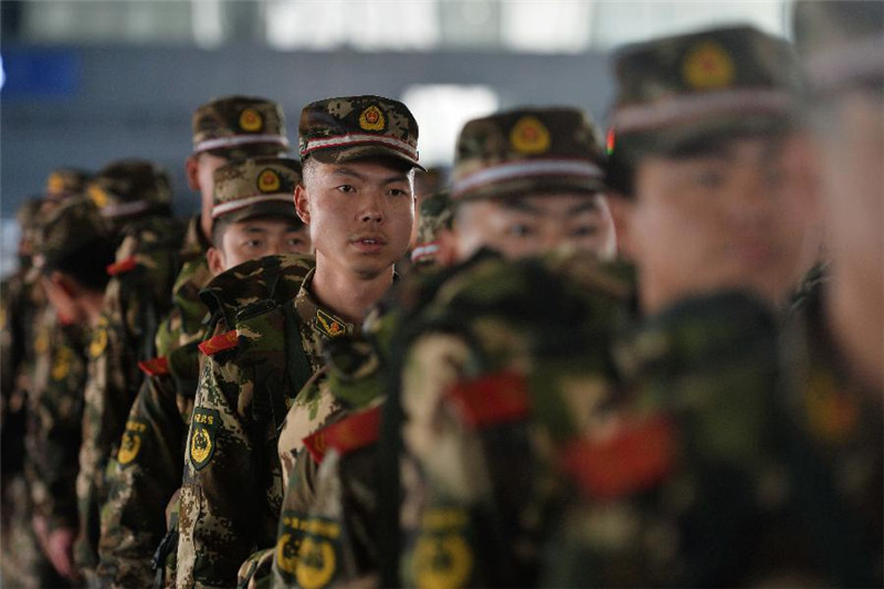 武警交通部队驰援西藏地震灾区