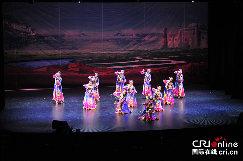  “感知中国——中国西部文化澳新行”活动现场精彩的演出