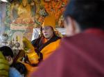 西藏约20万信徒朝拜色拉寺“色拉崩钦”