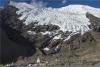 位于西藏浪卡子县境内的正在融化的卡若冰川（2016年2月21日摄）。 