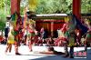 扎什伦布寺举行一年一度的跳神活动（10月2日摄）。李林 摄