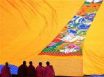 “世界藏学府”拉卜楞寺举行瞻佛节