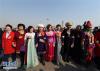 3月3日，中国人民政治协商会议第十二届全国委员会第五次会议在北京人民大会堂开幕。这是全国政协委员抵达天安门广场。 新华社记者 杨宗友摄