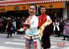 4月27日，文脉相续·和谐家园——2017年四川省阿坝州民族民间文化(非遗)巡游活动在该州马尔康市举行。