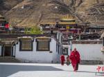 “五一”假期 西藏日喀则扎什伦布寺旅游升温