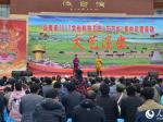 云南香格里拉：14个省级部门“三下乡”活动情动藏区