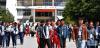 6月7日，在西藏拉萨中学考点，结束首场科目考试的考生走出考场。 