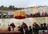 雪顿节最为隆重的哲蚌寺展佛活动（央广网记者 普布次仁 摄）