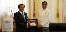 全国人大西藏代表团访问缅甸