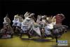 12月12日，东北师范大学音乐学院舞蹈系的演员在表演舞蹈《转山》。