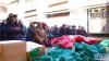拉萨市城关区政府给社区困难群众发放新春慰问物资。(1月31日摄)央梅朵 摄