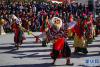 西藏自治区藏剧团在龙王潭公园进行藏戏表演(2月16日摄)。新华社记者 刘东君 摄