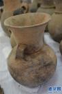 这是皮央东嘎墓葬遗址出土的陶器（8月14日摄）。