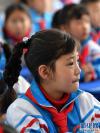 3月4日，在拉萨市第一小学，学生在认真听课。新华社记者 觉果 摄