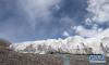 拉布拉冰川末端全景（8月4日摄）。 新华社记者 晋美多吉 摄