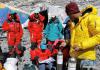 5月24日，2020珠峰高程测量登山队部分人员准备从海拔6500米的前进营地出发。新华社特约记者 拉巴 摄 图片来源：新华网