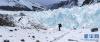  雪后壮观的珠峰东绒布冰川（5月22日摄，无人机照片）。新华社记者 晋美多吉 摄