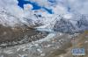 这是珠峰脚下的绒布冰川（无人机照片，4月30日摄）。新华社记者普布扎西 摄