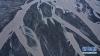 这是8月15日拍摄的岗加曲巴冰川融水形成的尕尔曲（无人机照片）。