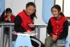 10月6日，在合肥启迪科技城，来自西藏山南市的学生了解无人机相关知识。