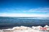 冬日里的青海湖，水天一色，显得格外幽静。 赵海梅 摄