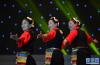 演员在拉萨市第五届县（区）文艺汇演颁奖现场表演舞蹈（5月31日摄）。新华社记者 晋美多吉 摄