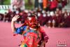 图为9月8日，扎什伦布寺年度跳神活动现场。 中新社记者 江飞波 摄