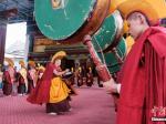 西藏扎什伦布寺举行年度跳神活动