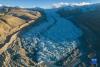 这是11月20日拍摄的岗布冰川（无人机照片）。新华社记者 孙非 摄
