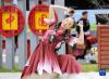 5月31日，演员在隆子县玉麦乡文化广场表演歌舞剧《天边格桑花》。