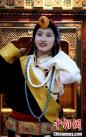 图为西藏自治区级非遗项目——昌都江达服饰。　李林　摄