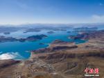 冬日西藏“羊湖”风光壮丽