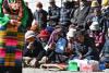 西藏日喀则市芒普乡普村村民观看文艺演出队表演（1月21日摄）。新华社记者 晋美多吉 摄