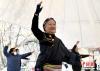 图为3月9日，西藏拉萨，民众在宗角禄康公园跳舞。