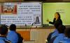 4月8日，西安高新第一中学老师通过“云校”为两校学生授课。新华社记者 张汝锋 摄
