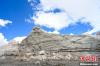 普若岗日冰川地处西藏羌塘国家级自然保护区核心区域，是世界第三大冰川，也是冰川科考的重要研究对象。