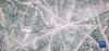 这是琼穆岗嘎冰川冰湖湖面的“气泡冰”（手机照片，2月20日摄）。新华社记者 沈虹冰 摄