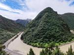 俯瞰西藏那曲独俊大峡谷